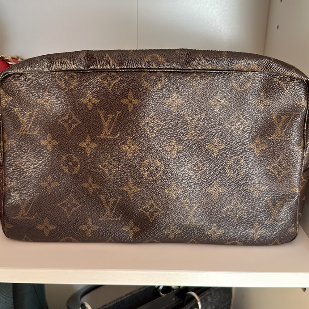Louis Vuitton Monogram Canvas Travel Pouch in Brown authentic